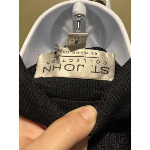 Vtg St John 2pc Skirt Suit Black Santana Knit Button Front Jacket Size 2 Buckles - Picture 12 of 12